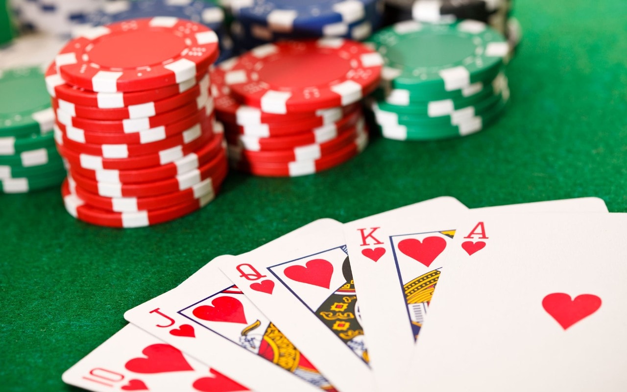 A Beginner's Guide to Texas Hold'em: How to Play and Win at 888 Online Poker