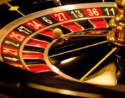 Raziščite izkušnjo delivca v živo v spletni igralnici Royal Ace Casino