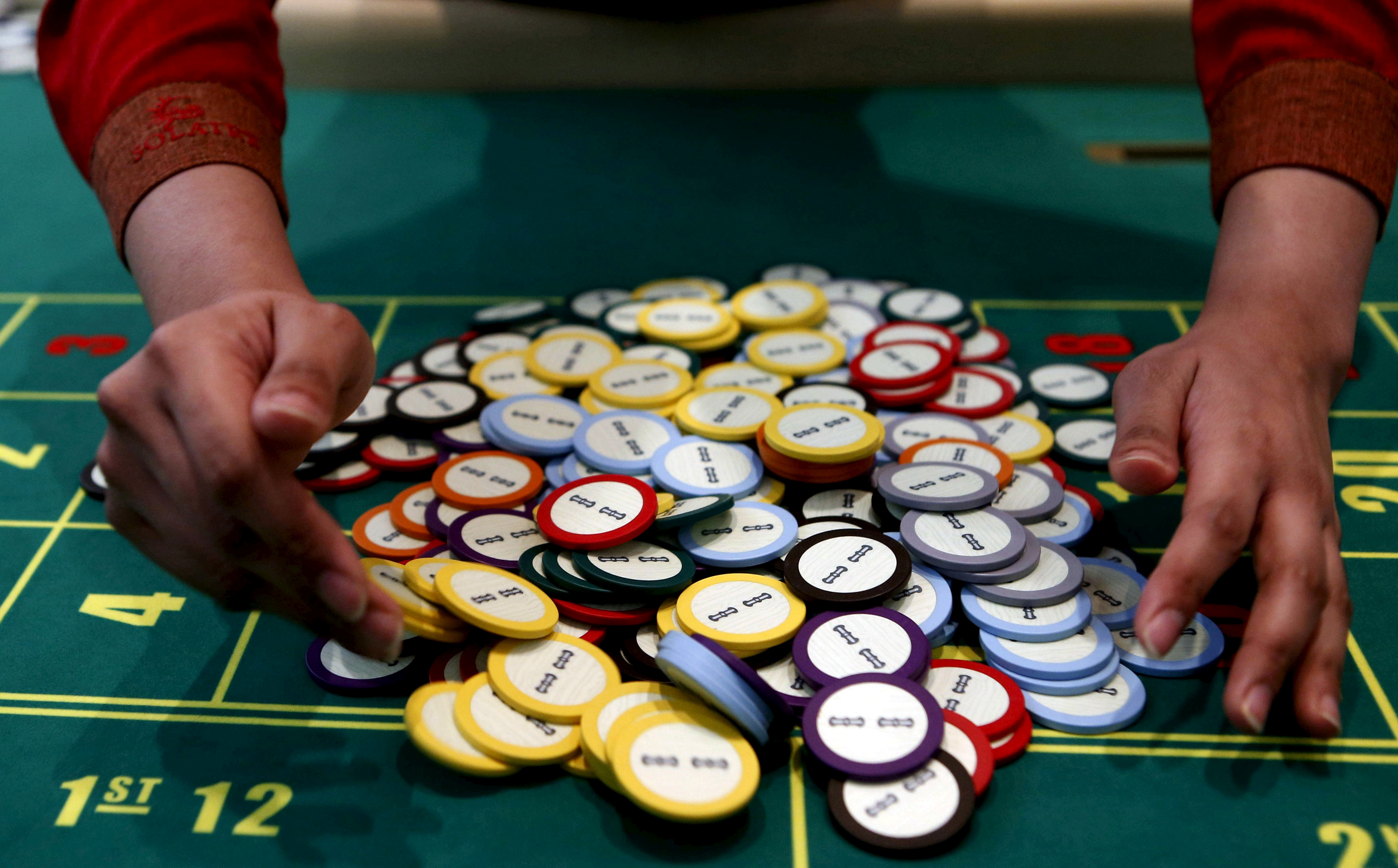 Wild Vegas Casino's live dealer games: What to expect and how to play