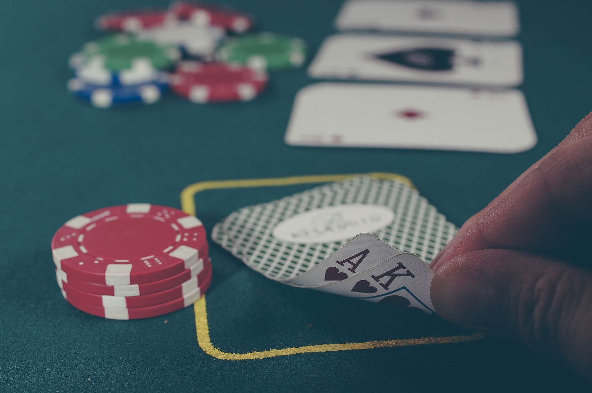 A Beginner's Guide to Playing Blackjack at Pelataan Casino Online