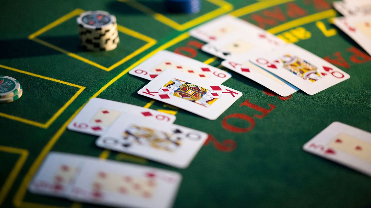 The Most Popular Table Games at Club Player Casino: Which Ones Should You Try?