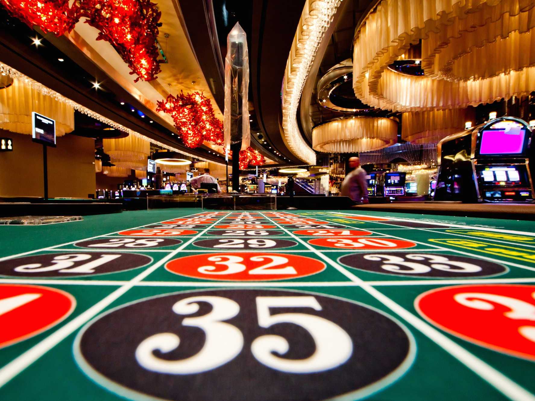 The Benefits of Playing Live Casino Games at Evospin