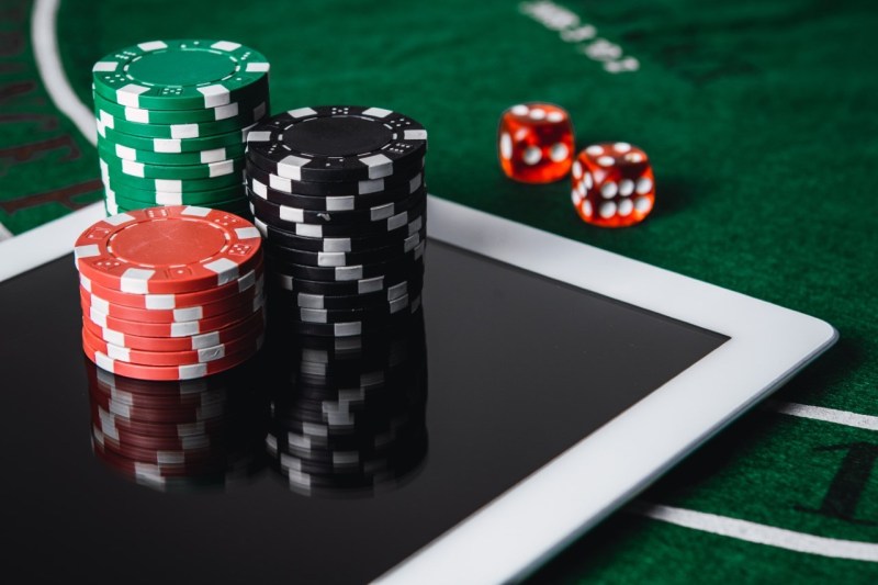 The Pros and Cons of Playing at Pantasia Casino Online