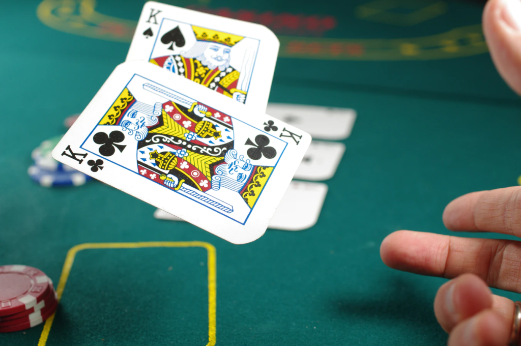 The Future of Online Gambling: An Interview with Lucky Emperor Casino Online Executives