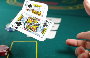 LuckyMe Slots Casino Online'da Slot Makinelerinin Tarihi ve Gelişimi